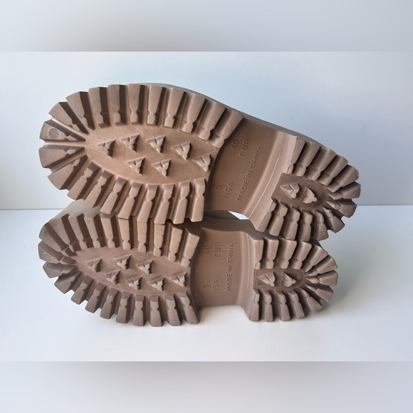 Free People Jeffrey Campbell Lug Sole Platform Clogs Size 9 Tan Beige - Picture 6 of 7